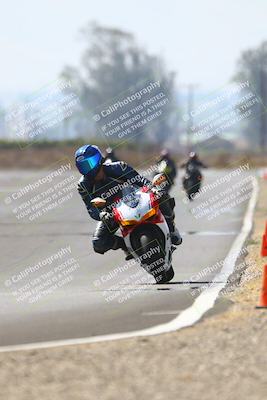 media/Sep-20-2025-TrackDaz (Sat) [[27f0cde673]]/B Group/220pm (Turn 9)/